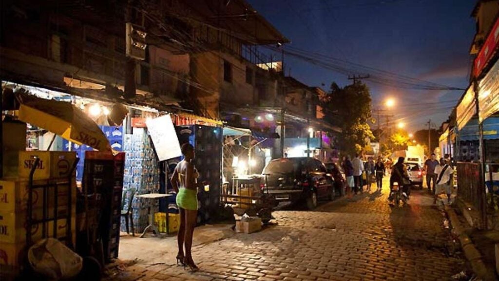 Escorts in Rio | Acompanhantes RJ | Garotas de Programa Rio How to Get Set Up in Rio de Janeiro – 2025 Tourist Safety & Logistics Guide 6 RioLadies Blog-Shot of Vila Mimosa Safety